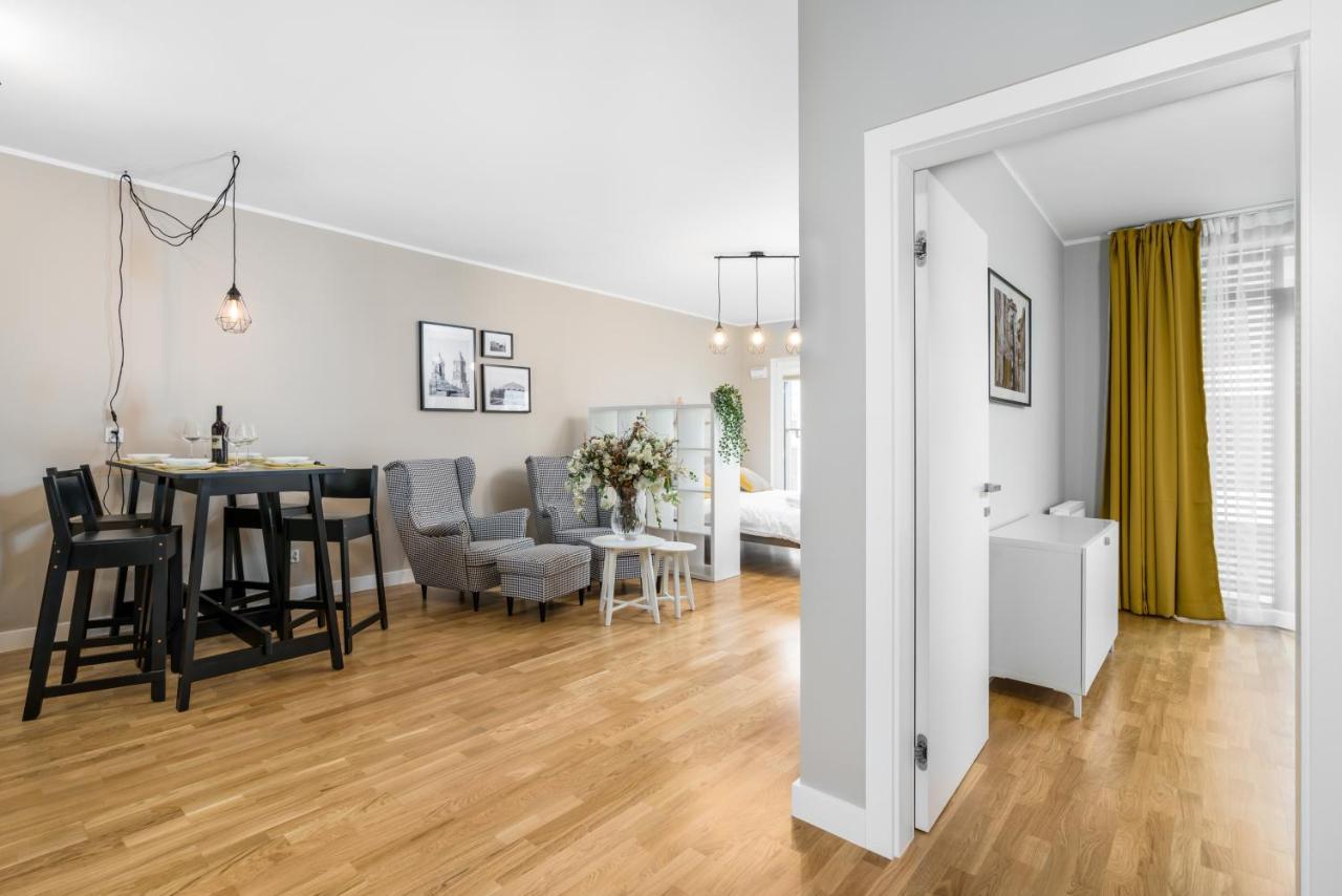 Apartament Black & White Mostowa By Renters Poznań Dış mekan fotoğraf