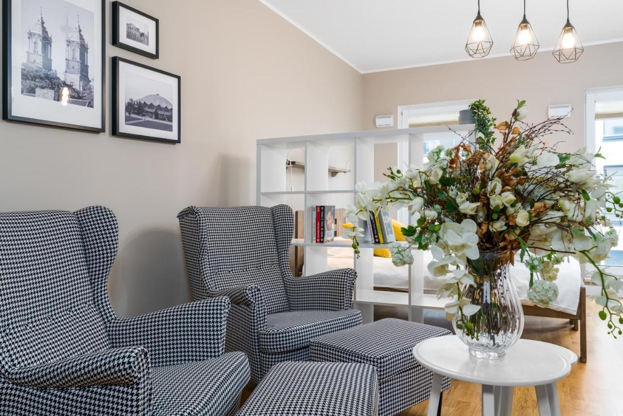 Apartament Black & White Mostowa By Renters Poznań Dış mekan fotoğraf