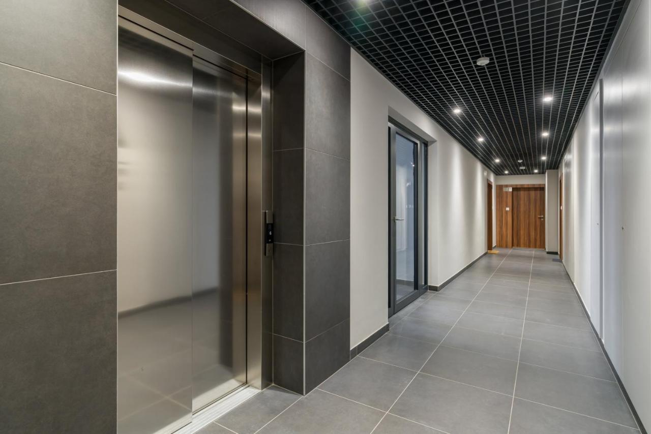 Apartament Black & White Mostowa By Renters Poznań Dış mekan fotoğraf